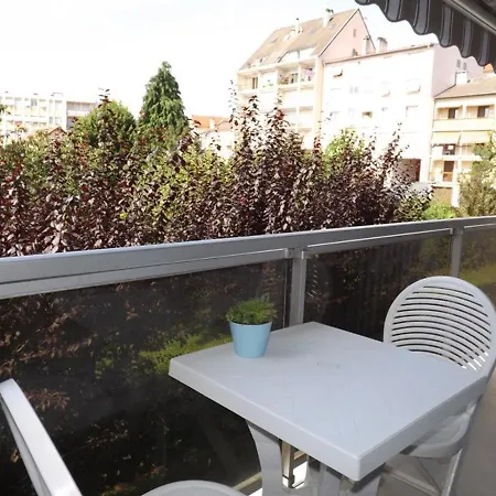 Confort Avec Parking Et Terrasses A Aurillac, Proche Centre, 2 Ch, 4 Pers, Equipe - Fr-1-742-449 Lejlighed