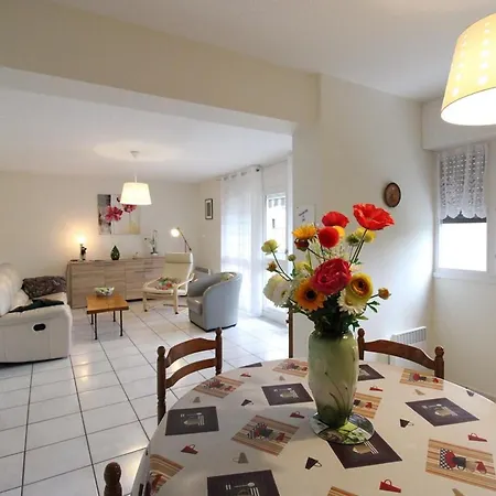 Lejlighed Confort Avec Parking Et Terrasses A Aurillac, Proche Centre, 2 Ch, 4 Pers, Equipe - Fr-1-742-449 *