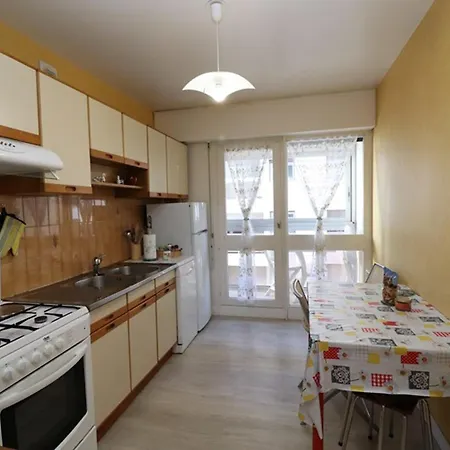 Lejlighed Confort Avec Parking Et Terrasses A Aurillac, Proche Centre, 2 Ch, 4 Pers, Equipe - Fr-1-742-449 Aurillac